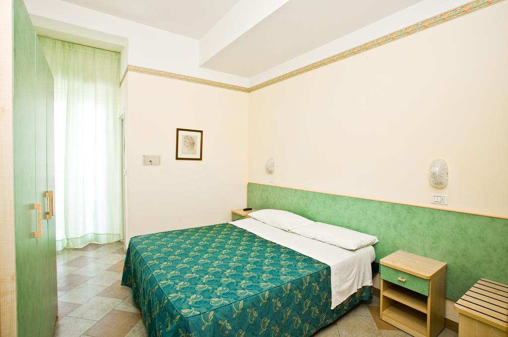 Hotel Giamaika Cesenatico Buitenkant foto